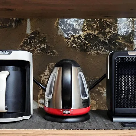 Eleia - Olive Garden & Stone House דירה *