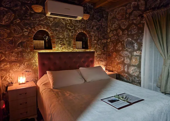 דירה Eleia - Olive Garden & Stone House בודרום