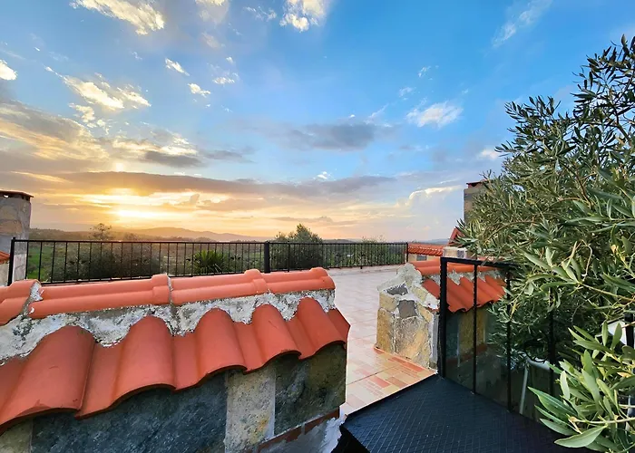 Eleia - Olive Garden & Stone House * בודרום