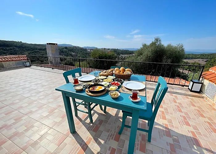 Eleia - Olive Garden & Stone House דירה *